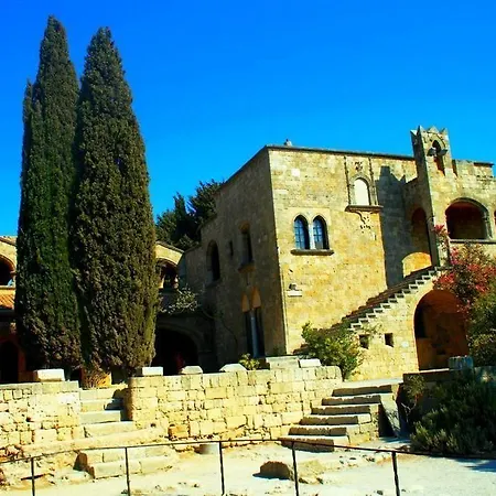 Santa Helena Hotell 3*