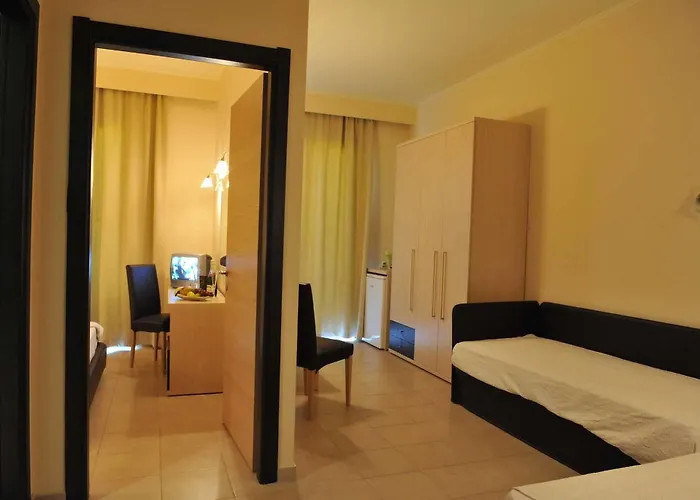 Hotel Santa Helena 3*