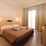 Santa Helena Hotel (Adults Only)