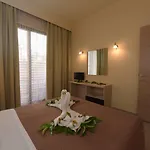 Santa Helena Hotel (Adults Only)