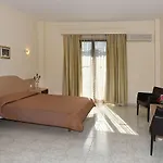 Santa Helena Hotel (Adults Only) 3* إياليسوس