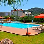Santa Helena Hotel (Adults Only) فندق 3*