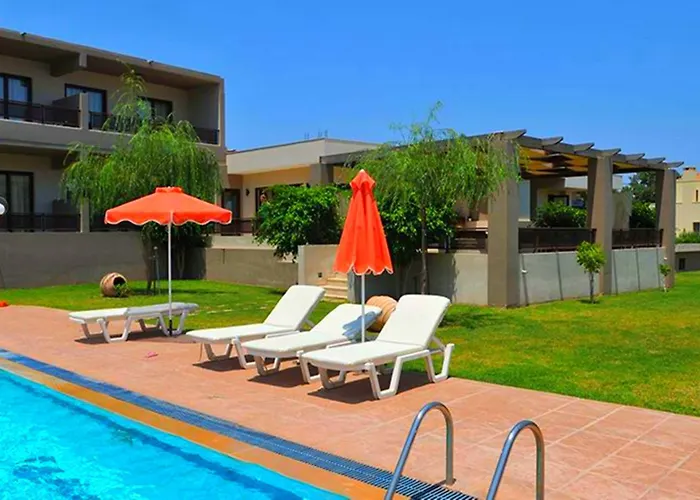 Hotel Santa Helena 3*