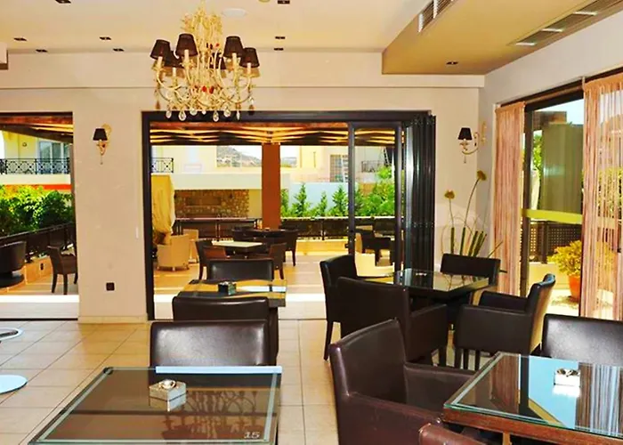 Santa Helena Hotel (Adults Only) Hotel