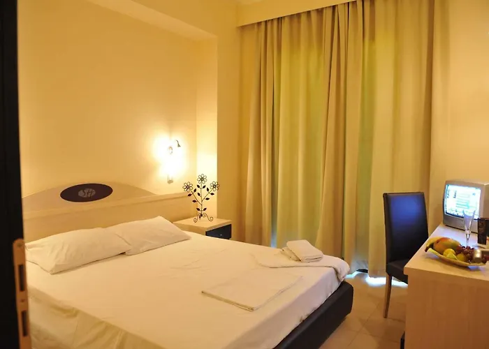 Hotel Santa Helena 3*