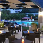 Santa Helena Hotel (Adults Only) 3*