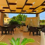 Santa Helena Hotel (Adults Only) 3*
