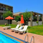 Santa Helena Hotel (Adults Only)