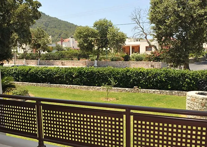 Hotel Santa Helena 3*