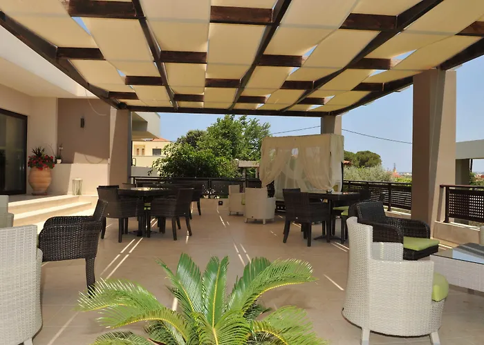 Hotel Santa Helena 3*