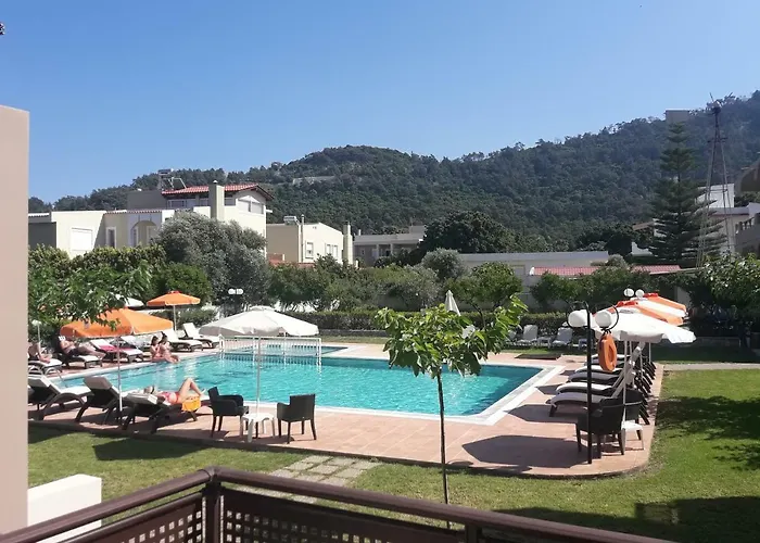 Hotel Santa Helena 3*